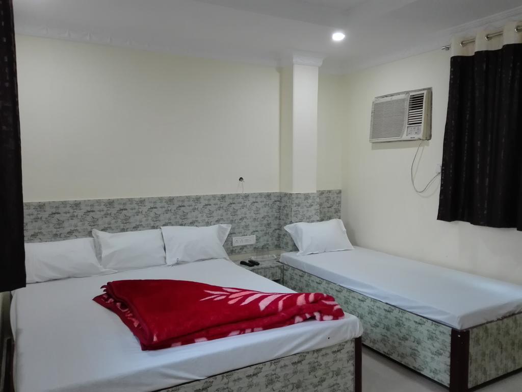 Oyo 66643 Khan Guest House Calcutta Buitenkant foto